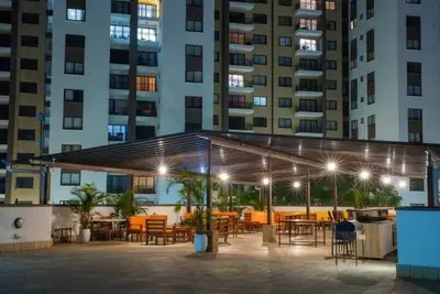 Image de Luxurious 2 Bed Garden City