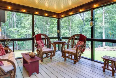 Image de Dog-Friendly Dahlonega Home w/ Private Fire Pit!