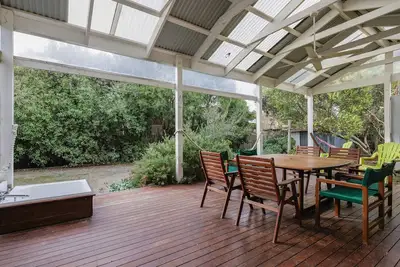 Image de Purple Goose at Red Rocks