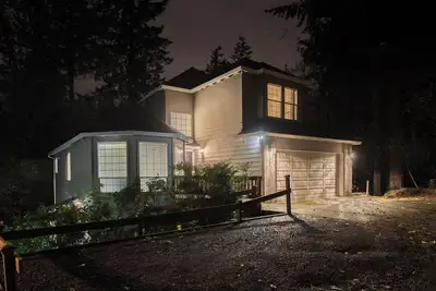 Image de Secluded 7 Bedroom Home for Corporate Groups and Family Reunions -King Bed