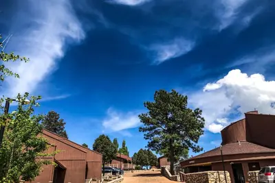 Image de Discover the over 1 million acres of Lincoln National Park! Beautiful 2bdr condo