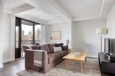 Hip Upper East Side 1br w/ Elevator & Doorman, nr Museums, by Blueground
