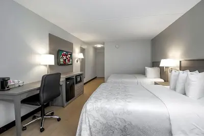 Image de Family-Friendly Property! Steps from World War I Memorial Park w/ Free Parking!