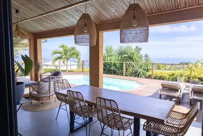 Image de Loue maison avec piscine et vue mer à 15 min des plus belles plages de l'Ouest