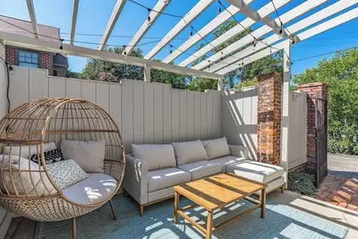 Image de Walk To 5 Points, King Bed, 3 TVs, Outdoor Patio