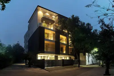 Image de Studio apartment with balcony near Galleria market