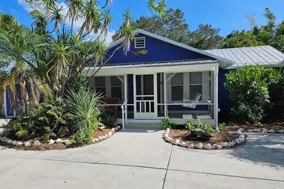 Image de Lake front Conch Cottage  - Steps to Old Naples!