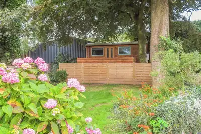 Image de Fron Goch Shepherd'S Hut, romantic, with a garden in Pentraeth
