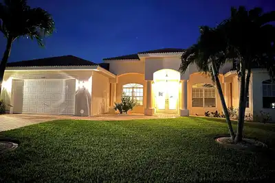 Image de Villa Meridian Spacious villa for discerning guests.