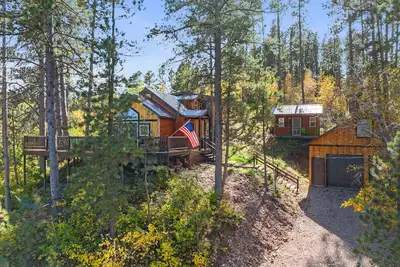 Image de Peaceful private cabin, on 30+ acres, scenic views, wifi and cozy fireplace