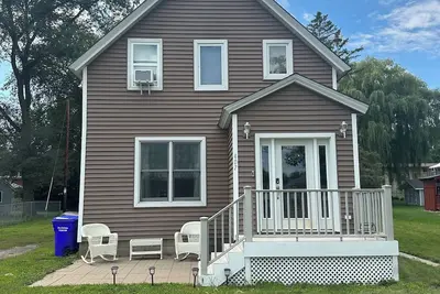 Image de House in Somerset walking distance to the river, wedding venue and amphitheater!