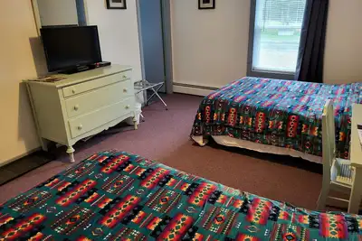 Image de Akers Pond Inn\n820 Colebrook Road\nErrol Nh 03579\nWELLCOME To The North Country\n\n