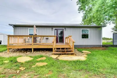 Image de Serene Belgrade Hideaway with Fire Pit & Grill!