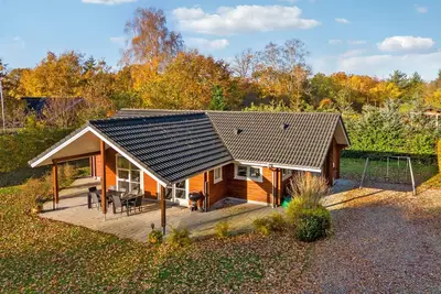 Image de Belle maison à Glesborg avec WiFi