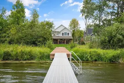 Image de 5 Pines on Trout- Trout Lake|3 Sn Porch|Firepit