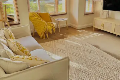 Image de Townhouse Minutes From Cafes, Restaurants and all Williamstown has to Offer!