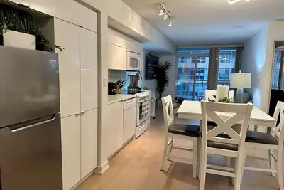 Image de Comfy 1 bedroom + den