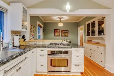 Image de 2 Bed Home* Mountain Views* Golden