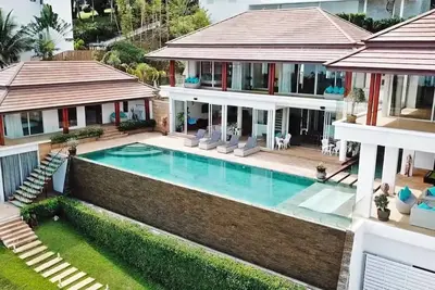 Image de \"Villa Monsoon is a perfect holiday home for a group of family or friends.