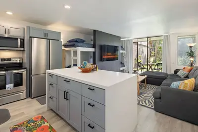 Image de New Remodel, Pool, Beach Access, A/C, @ Turtle Bay