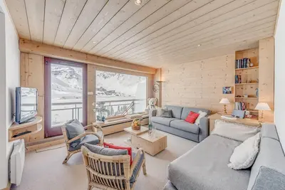 Image de À 40m des pistes de ski, vue montagne, télévision, casier à ski, 80m², Tignes