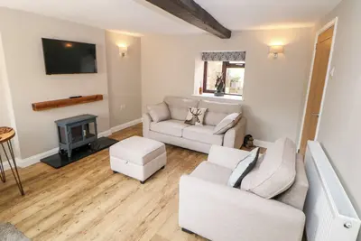 Image de Smithy Cottage, pet friendly, with a garden in Chesterfield