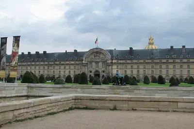Image de In The Most Famous District Of Paris - Just A Few Steps Away From Invalides