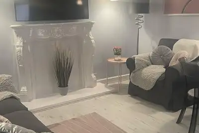 Image de Stunning 2 Double Bedroom Spacious Apartment in a Beautiful Courtyard
