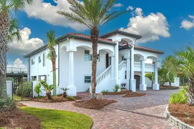 Image de Boaters Delight on Holiday Isle w/ Private Pool~ Aqua Bella