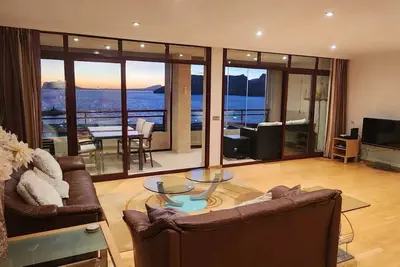 Image de Ifach Marina Frontline Retreat in Calpe Spain 3 bedroom/2. 5 bath with ocean view