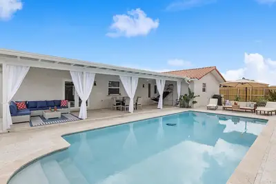 Image de Home sweet home in Miami with pool