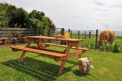 Image de Clover Cottage, countryside retreat with sea views