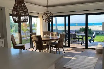 Image de Modern Beachfront Villa! Oceanfront Views w/ Heated Pool in Private Community
