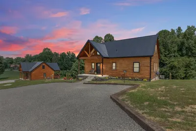 Image de Brand New/Atv Trailer Parking/ 5 min to Miguel's