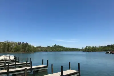 Image de Cozy Clemson Condo - Lake Hartwell 4 bedroom with 4 private baths- sleeps 8