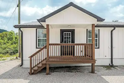 Image de Completely renovated 2 bedroom apartment in quaint Celina