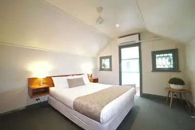 Image de Step into a cozy and practical 2 bedroom apartment, thoughtfully designed for a comfortable stay. <br>Please Note: There are stairs to access the property