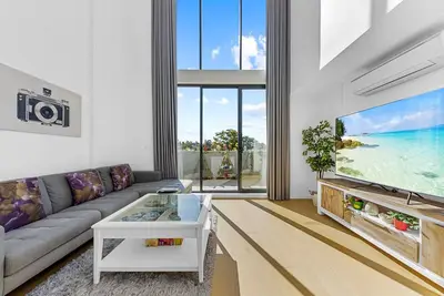 Image de Epping Sunlit Luxury Loft 2bedrooms & High Ceilings