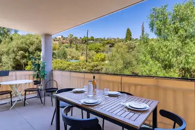 Image de Confortable appartement pour 4 personnes avec climatisation, Wifi, piscine, Tv et terrasse