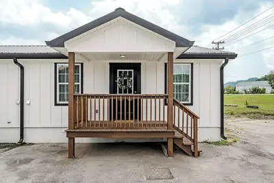 Image de Completely renovated 2 bedroom apartment in quaint Celina