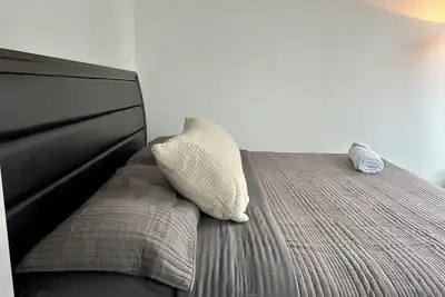 Image de Luxury Condo - Bathurst & Lakeshore