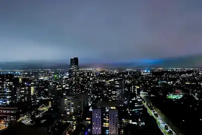 Image de Pride Cbd Skyline View 2b2b Apt Lv32 Pool & Gym