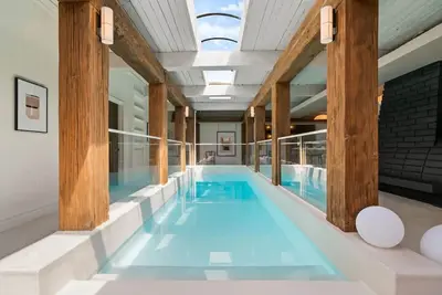 Image de Zen Spa Oasis with Indoor Pool, Soaking Tub & Sauna