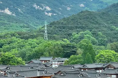 Image de Set within green surroundings, stay with us!