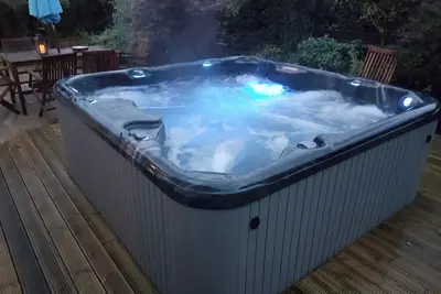 Image de Spacious modern house with heavenly hot tub close to stunning beaches
