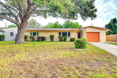 Image de 3 Mi to Beach: Seminole Retreat w/ Patio