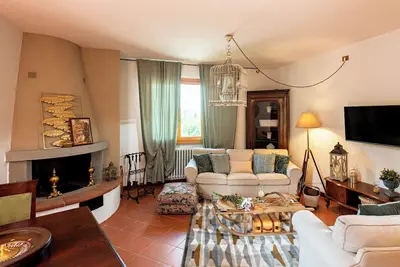 Cozy Apartment in the Heart of Chianti (Free Parking + Terrace)