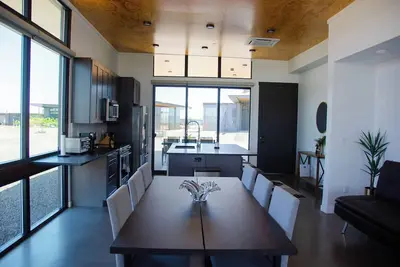 Image de Suite Home @ Cave B - 2br - Walk to the Gorge