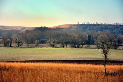 Image de Flint Hills Double Delight: Fur N Feathers Lodging