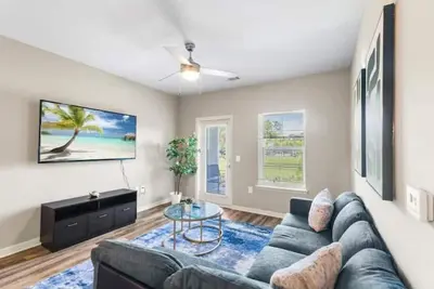 Image de Luxe 1br/1ba: Dive, Rest, Explore. Book Now!